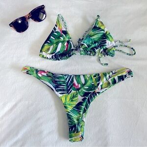 Bikini tropical pattern